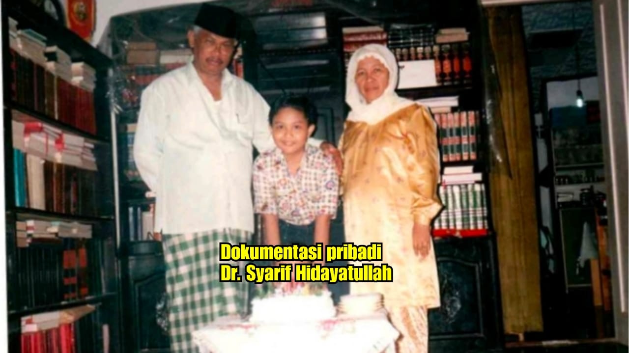 Prof. Dr. Hj. Huzaemah Tauhid Yanggo (Umi): Catatan Kecil Seorang Anak